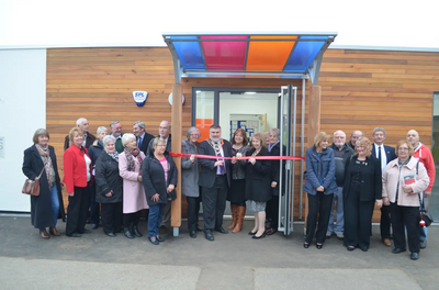 Dave Hodgson with representatives of Newnham Middle School and Former Pupils from the School's First Ever Cohort at the Opening of its new Atlas Centre