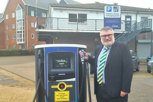 Mayor Dave Hodgson at EV Charging point