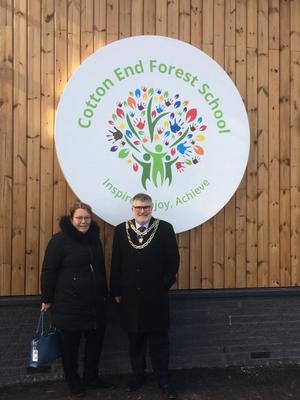 Mayor Dave Hodgson and Cllr Sarah Gallagher at Cotton End Forest School