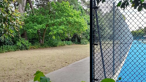 Photo of Bedford Tennis courts and wasted space