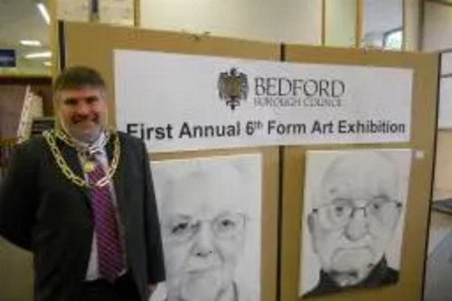 Mayor Dave Hodgson at Launch of Bedford Borough 6th Form Art Exhibition