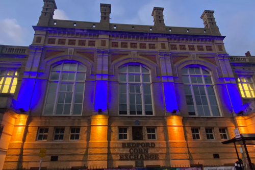 Bedford Corn Exchange - Ukraine Vigil