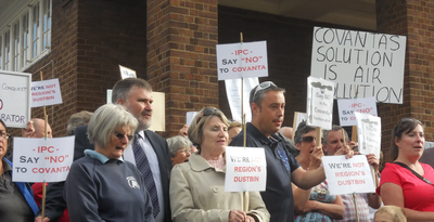 Mayor Dave Hodgson with local campaigners at a demo against the Covanta incinerator near Stewartby