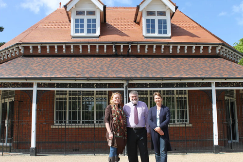 Mayor Dave Hodgson with Emma Garrett and Nansi Rose at the 'Pavilion at the Park' in Bedford Park