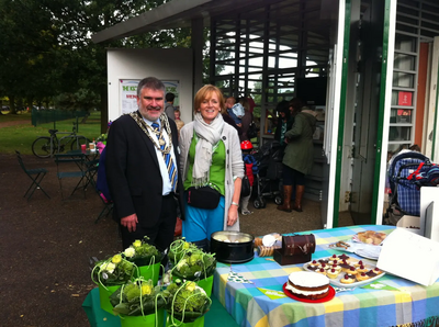 Dave Hodgson with Emma Garrett of Kiosk at the Park during Macmillan Coffee Morning