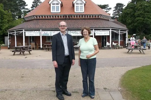 Cllrs Michael Headley and Rosemary Bootiman at Bedford Park Café