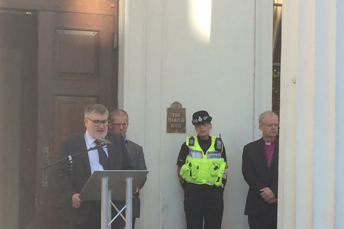 Mayor Dave Hodgson speaking at the Vigil for the Victims of the Manchester Terror Attack