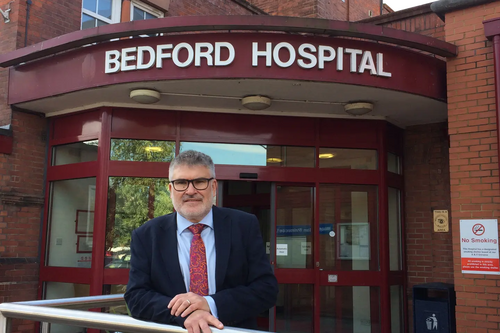 Mayor Dave Hodgson at Bedford Hospital