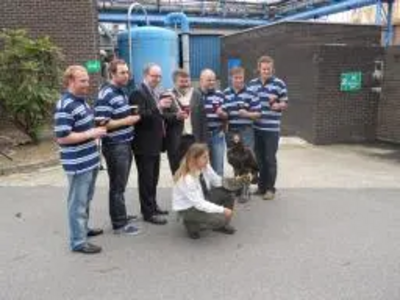 Dave Hodgson with Paul Wells, Bedford Blues and a live Eagle at the Relaunch of Eagle IPA