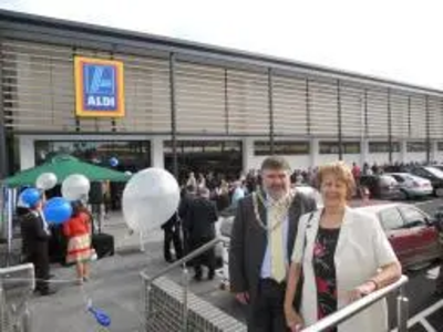 Dave Hodgson and Cllr Sylvia Gillard at Church Lane Aldi Opening