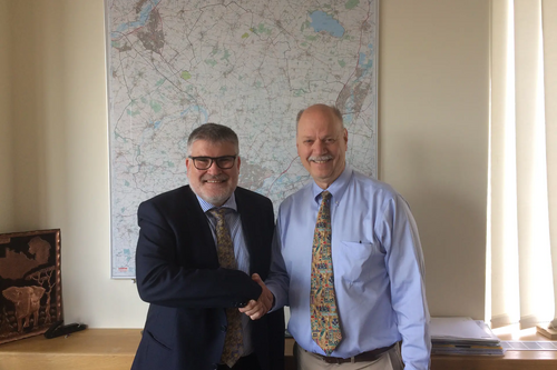 Dave Hodgson meets Mayor Stan Koci of Bedford, Ohio