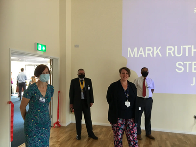 Mayor Dave Hodgson visit to Mark Rutherford to see new STEM teaching block