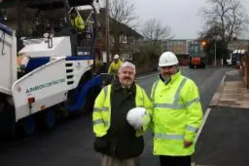 Dave Hodgson and Charles Royden at Chip Fat Road Resurfacing Trial