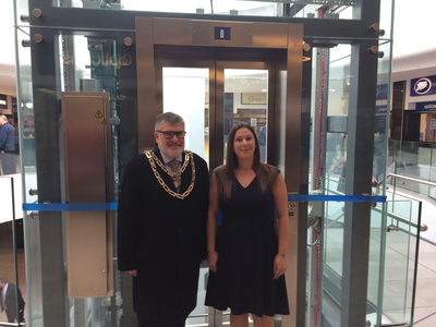 Mayor Dave Hodgson with Centre Manager Sam Laycock at the Official Opening of the refurbished Harpur Centre