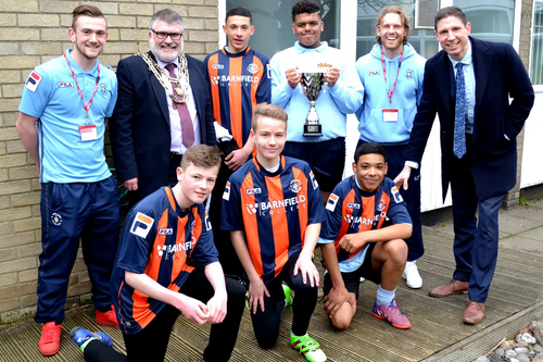 Mayor Dave Hodgson with Grange Academy students and players and officials from Luton Town FC