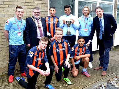 Mayor Dave Hodgson with Grange Academy students and players and officials from Luton Town FC