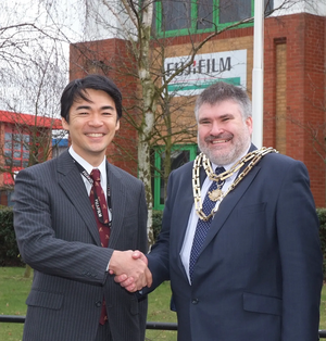 Dave Hodgson with Mr Matsushita of Fujifilm UK at their Bedford head office