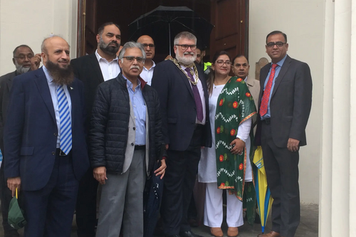 Mayor Dave Hodgson joining Pakistan Independence Day Celebrations in Bedford