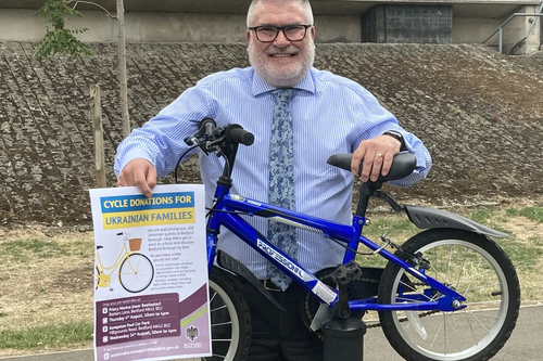 Mayor Dave supporting Bikes for Ukraine