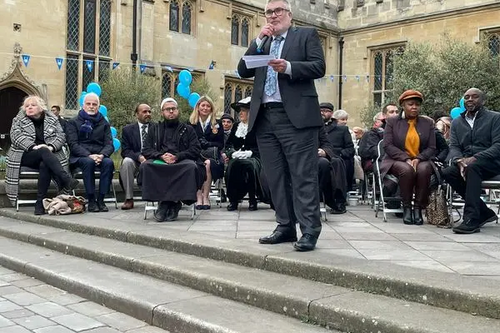 Mayor Dave Hodgson speaking at the Bedford Street Iftar - April 2022